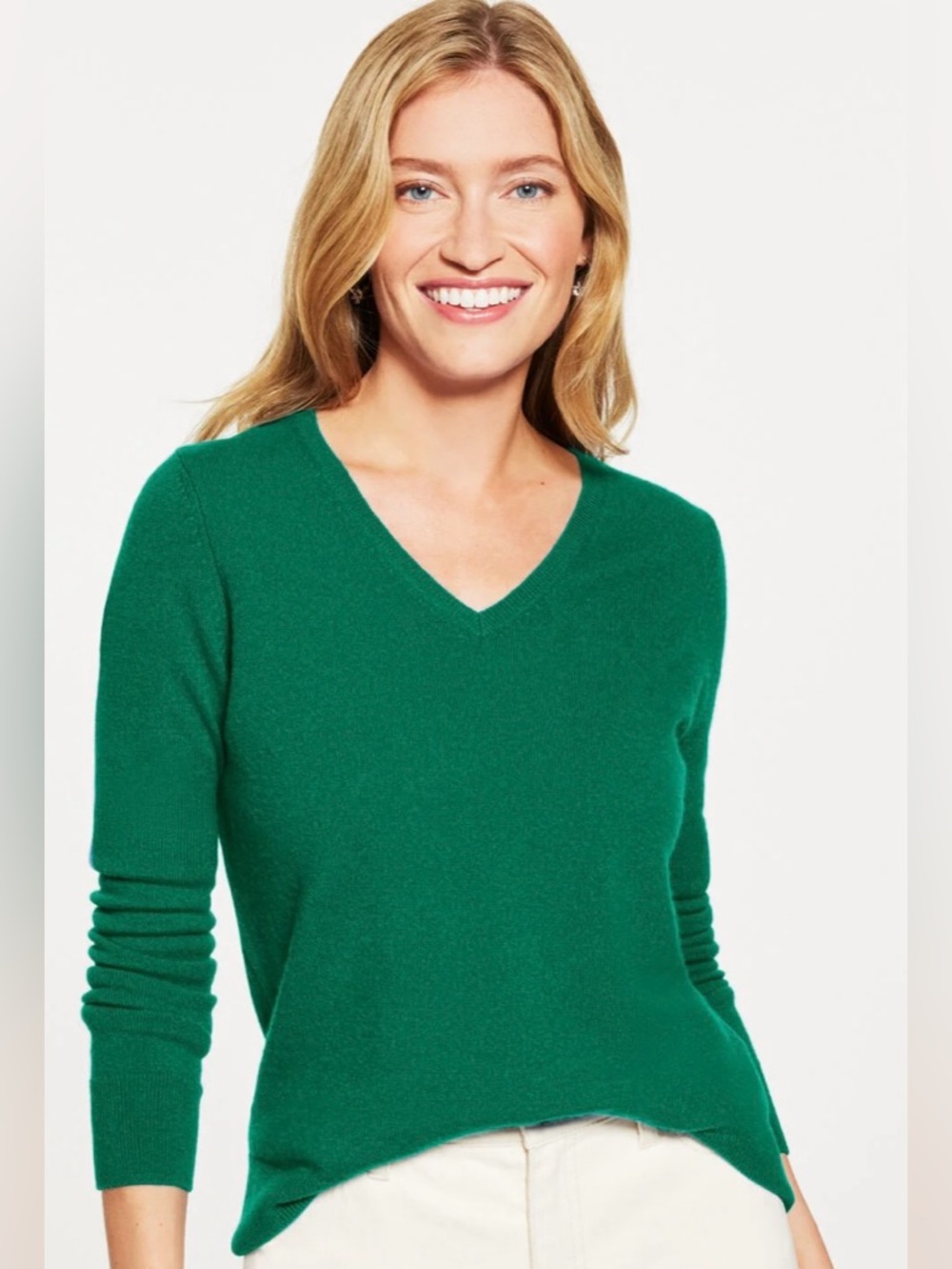 Talbots V-Neck Cashmere Sweater in Kelly Green